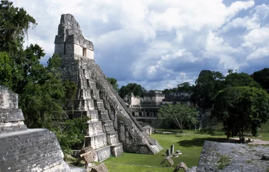 Ansicht des Tikal-Tempels 1, Spätklassische Periode 600-900 n. Chr.